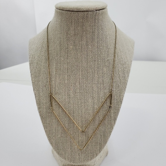 Chevron Necklace Gold Tone Boho Tribal Arrow Dangl - Picture 2 of 6
